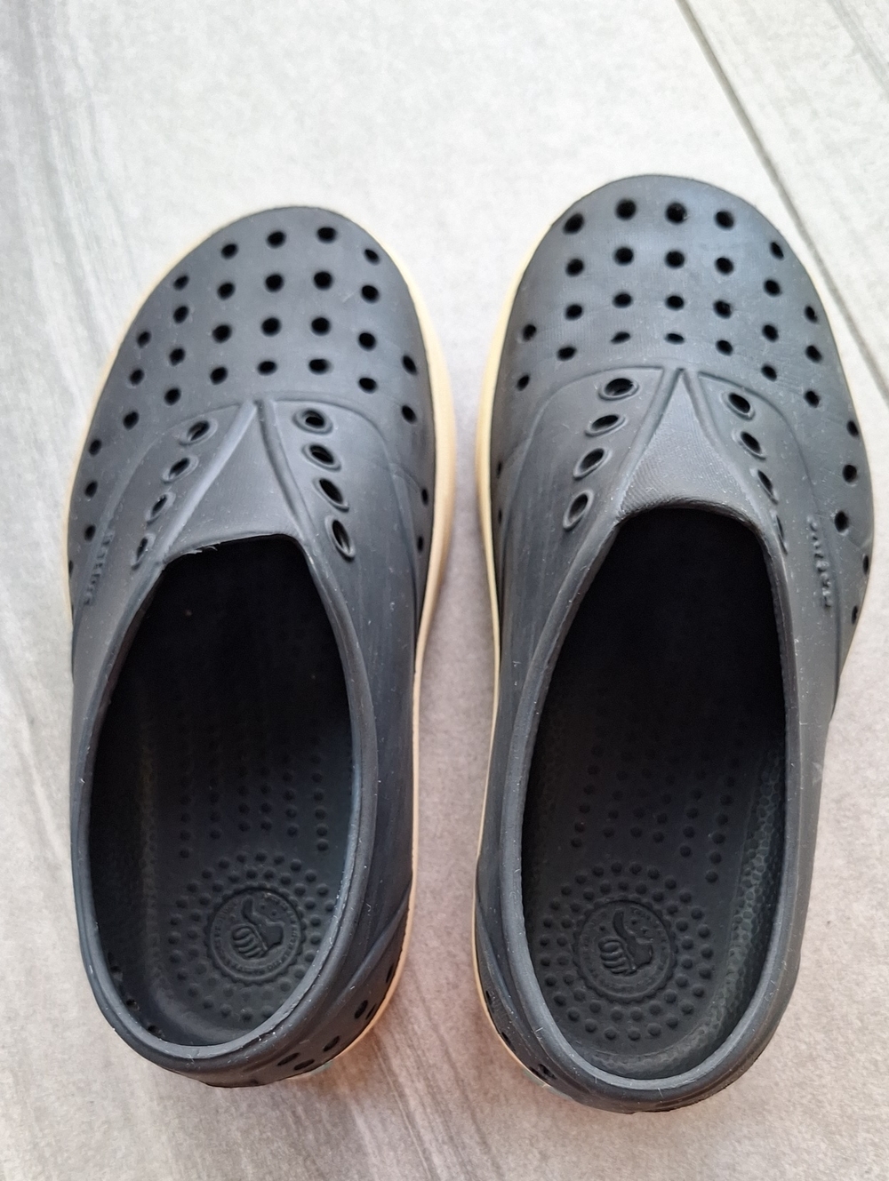 Native Kids Slip-On Shoes Black with Cream Trim